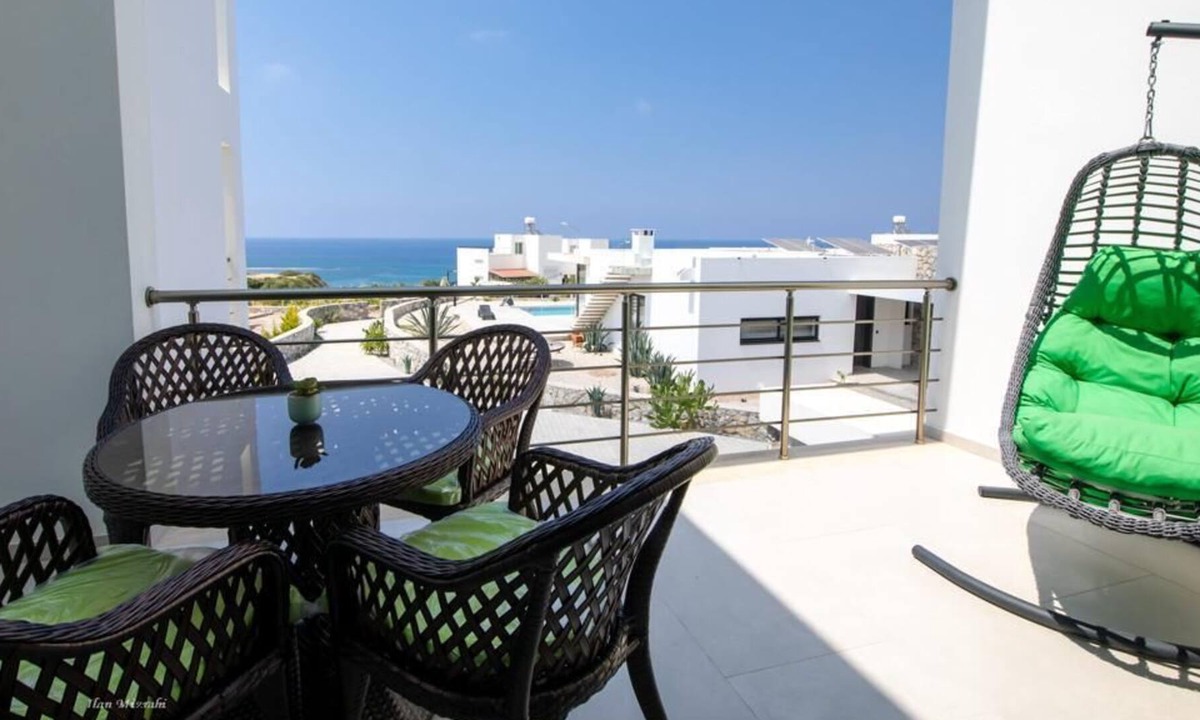 Bahceli Resort | 5 min to the sea and the 5 finger mountains