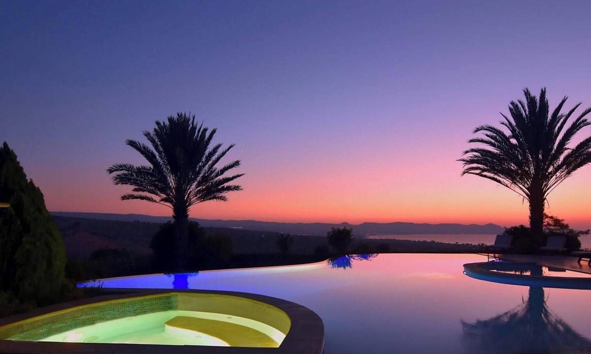 Argaka Villa | Amazing Luxury Villa, Enormous Heated Pool Jacuzzi, Gym, Games Room In Paphos,