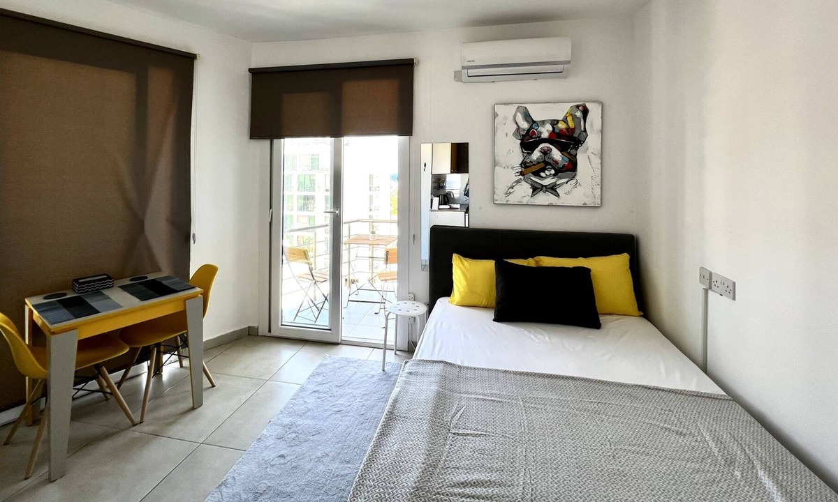 Kyrenia Apartment | Centrally Located Flat w Sea-View Balcony