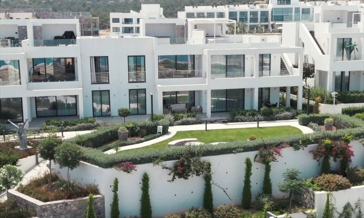 Esentepe House | Cozy 2-bedroom apartment in fabulous Agios Nikolaos with fitness room, WiFi