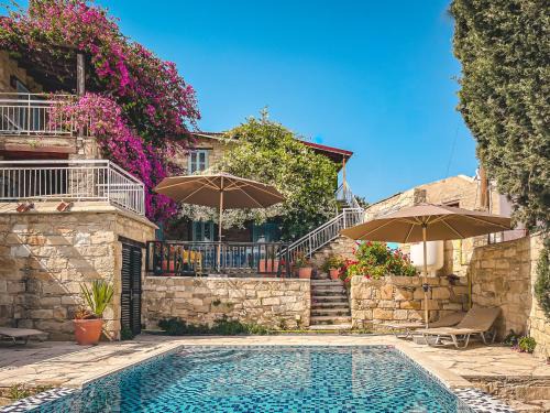 Tochni House | Cyprus Villages - Hotel & Restaurant - Central Location - Bed & Breakfast With Access To Pool And Stunning Views