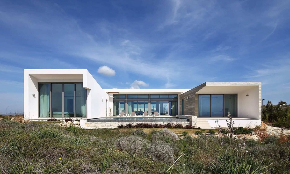 Tsada House | Fantastic 4BR Residence with Ocean View