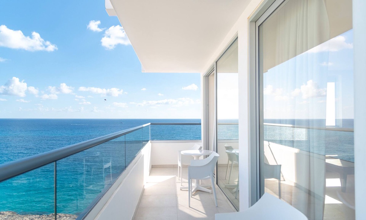 Ayia Napa Hotel | Grecian Sands Hotel