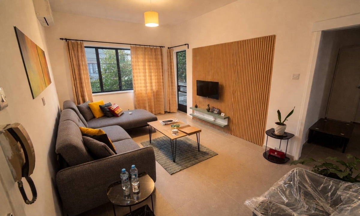 Yenisehir Apartment | in between modern and historical nicosia, walking distance to major attractions
