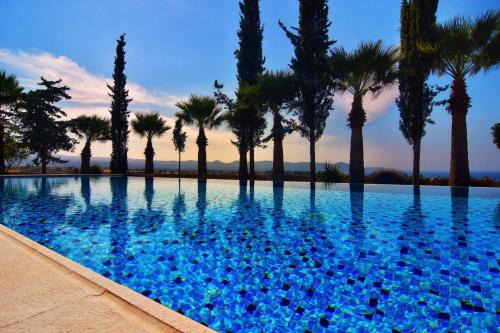 Polis Villa | Incredible Large Villa In Paphos sleeps 14 Children Pool, Jacuzzi, Huge Garden