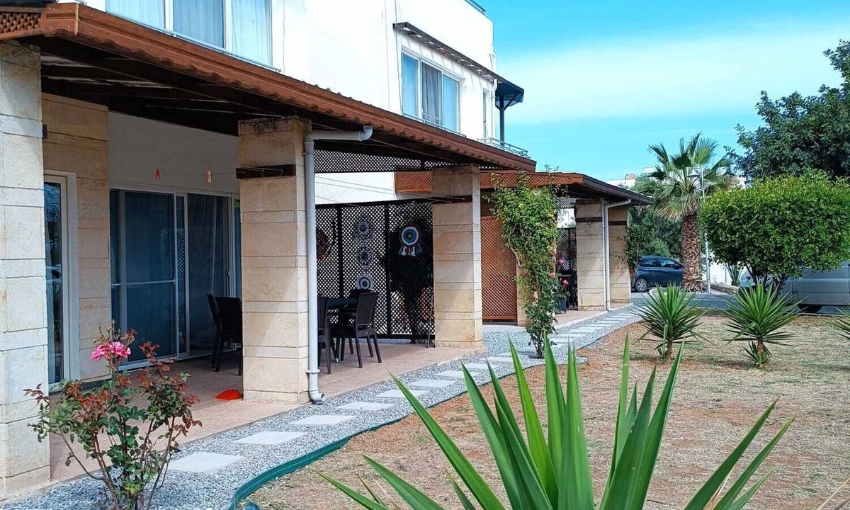 Karavas Apartment | Kyrenia - Esentepe Turtle Village Sea Villa with Garden