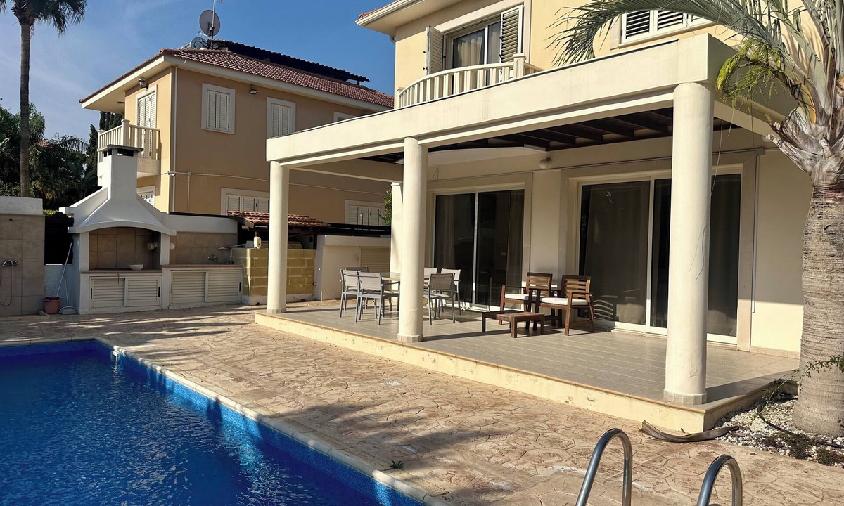 Pyla Villa | Lefkada villa, 4b , 100m from the sea