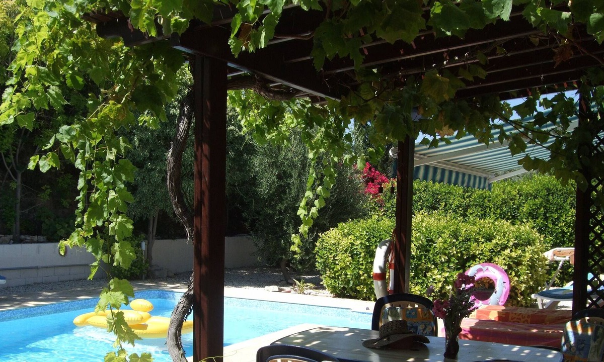 Peyia Town Villa | Luxury 3 bed villa with private heated and secluded pool set in large garden