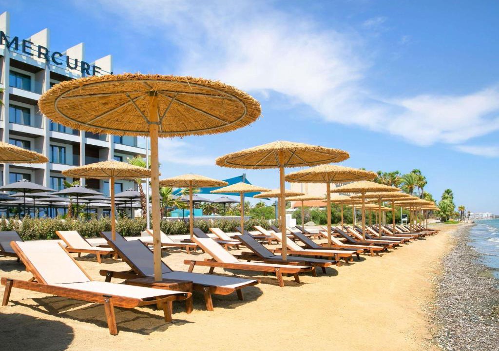 Oroklini Hotel | Mercure Larnaca Beach Resort