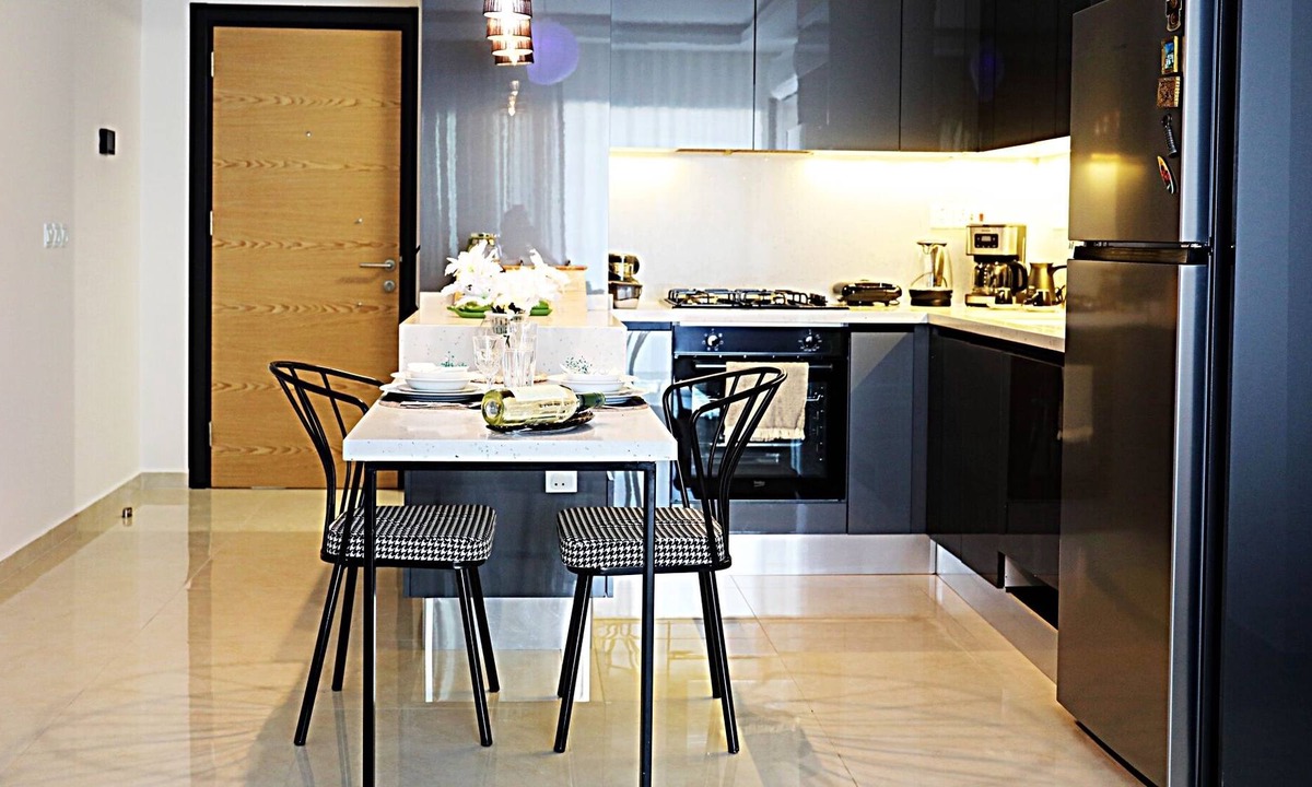 Yenisehir Apartment | Modern Flat w Balcony Near Kyrenia Gate in Nicosia