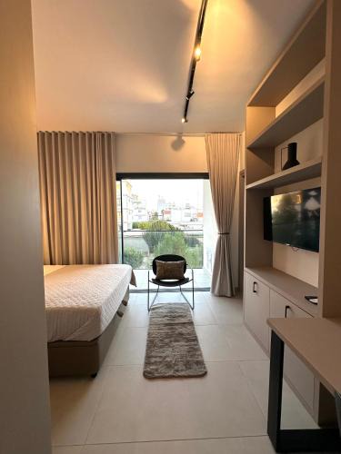 Ayios Dhometios Apartment | Nesseus Lux Suites - Near Unic & EUC