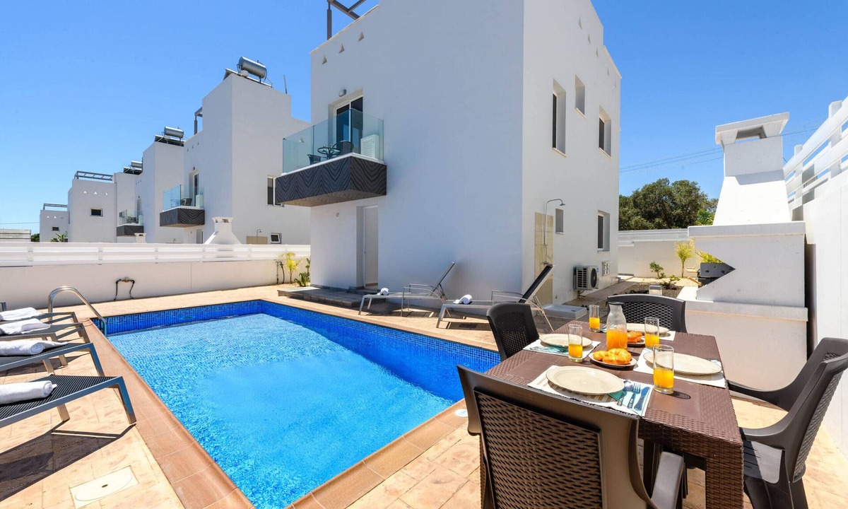 Ayia Napa Villa | Nissini Villa #4 - Steps from the Beach