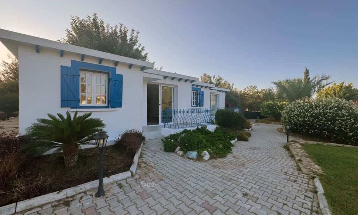 Kyrenia District House | One bedroom Bungalow with pool and mountain views