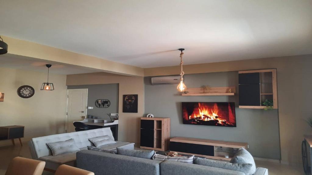 Tersefanou Apartment | Paramount Gardens Resorts C201