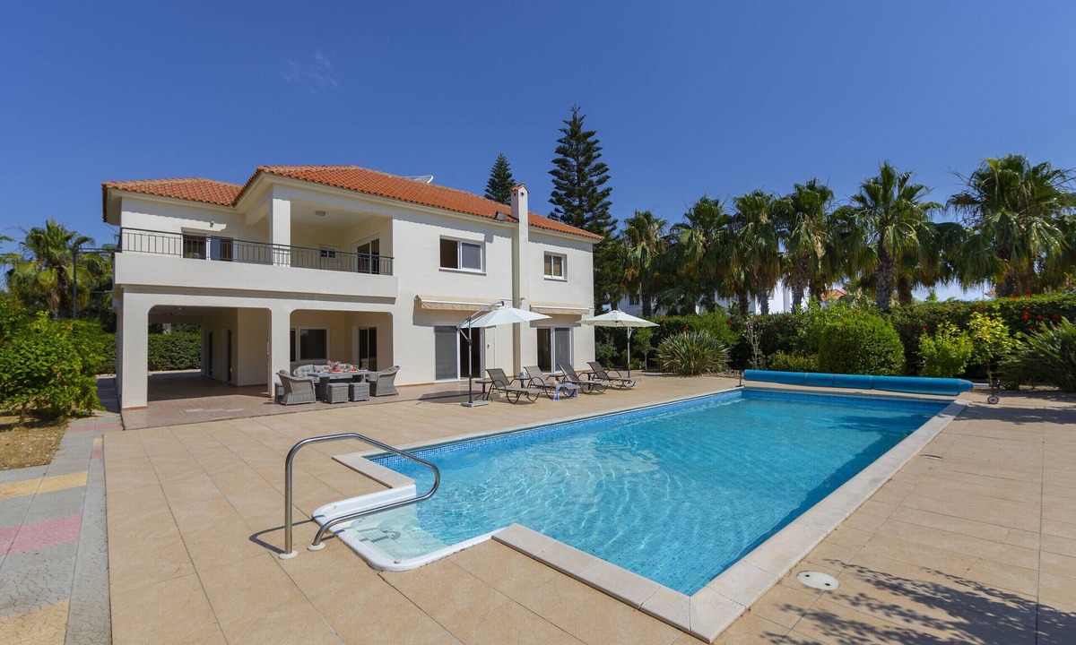 Pervolia Villa | Pervolia Nirides Seaside Mansion 7