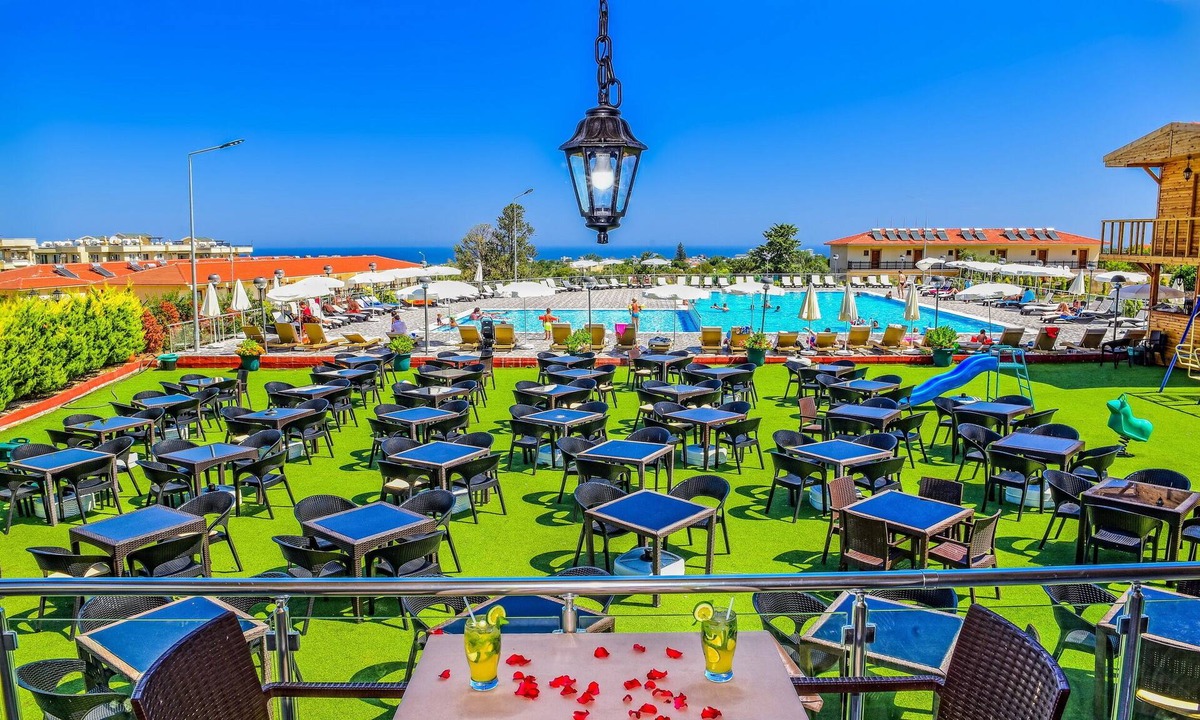 Karavas Hotel | Riverside Garden Resort