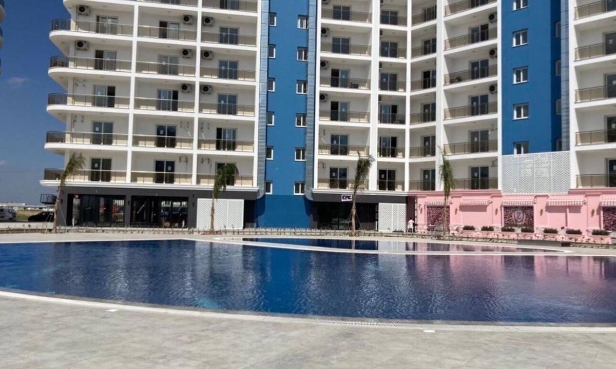 Trikomo Apartment | Studio apartment in iskele with pool and restaurants and 200 meters to sea