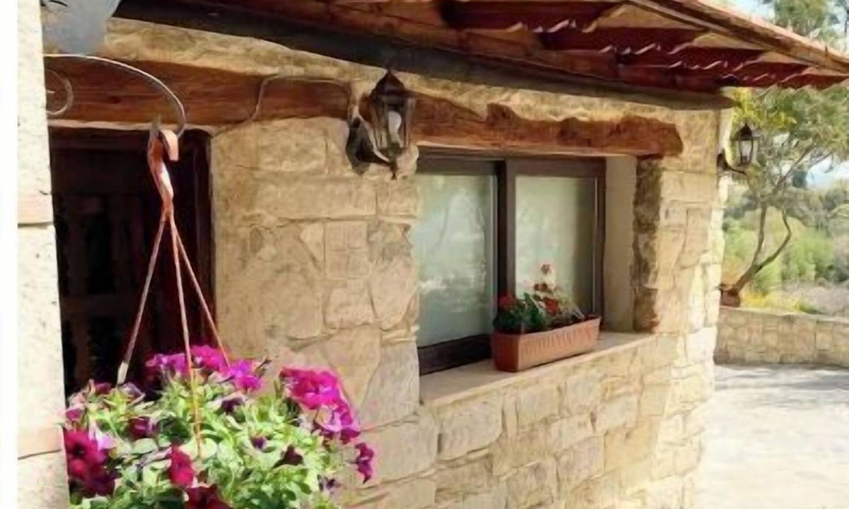 Stroumpi House | Studio with amazing mountain view