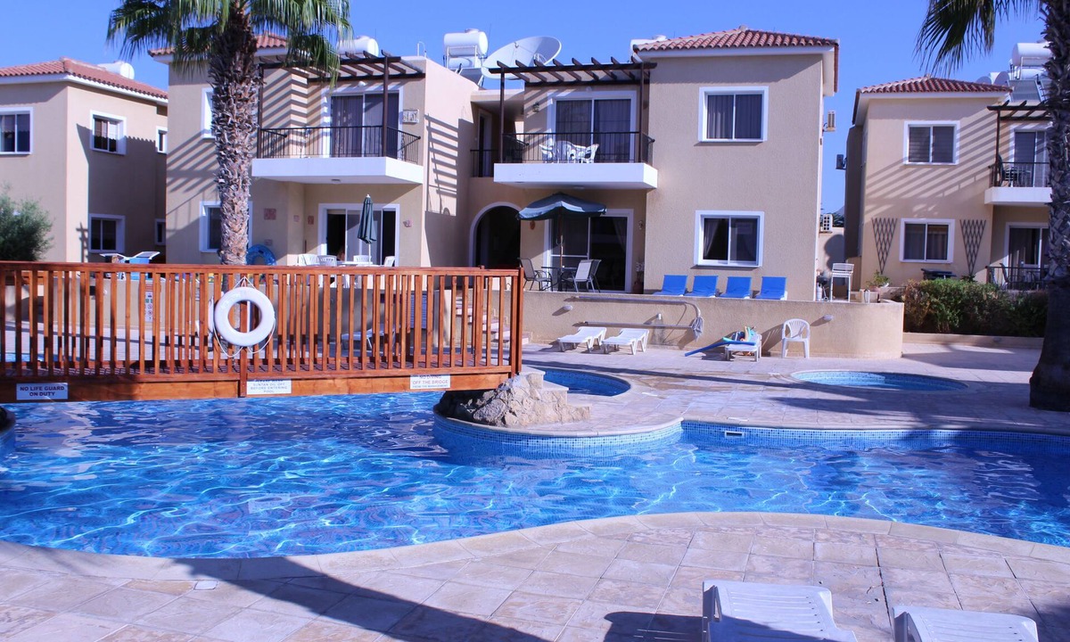 Universal Apartment | Stunning 2 Bedroom Ground Floor Apartment In Paphos