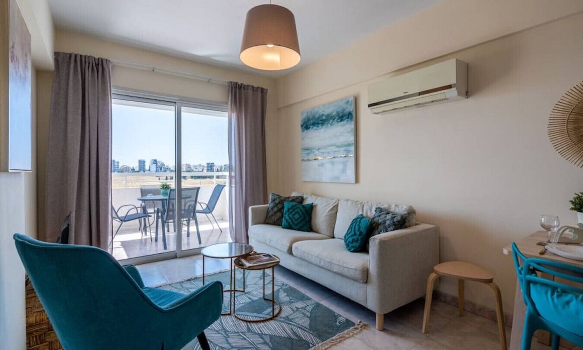Skala Apartment | Sunny 2-BR Apartment in Mackenzie
