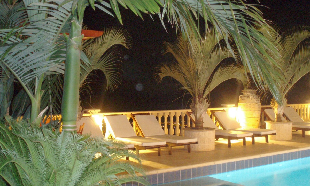 Peyia Town Villa | The "Coral Suite" Wedding Villa. Large Party Groups, Weddings, Anniversaries