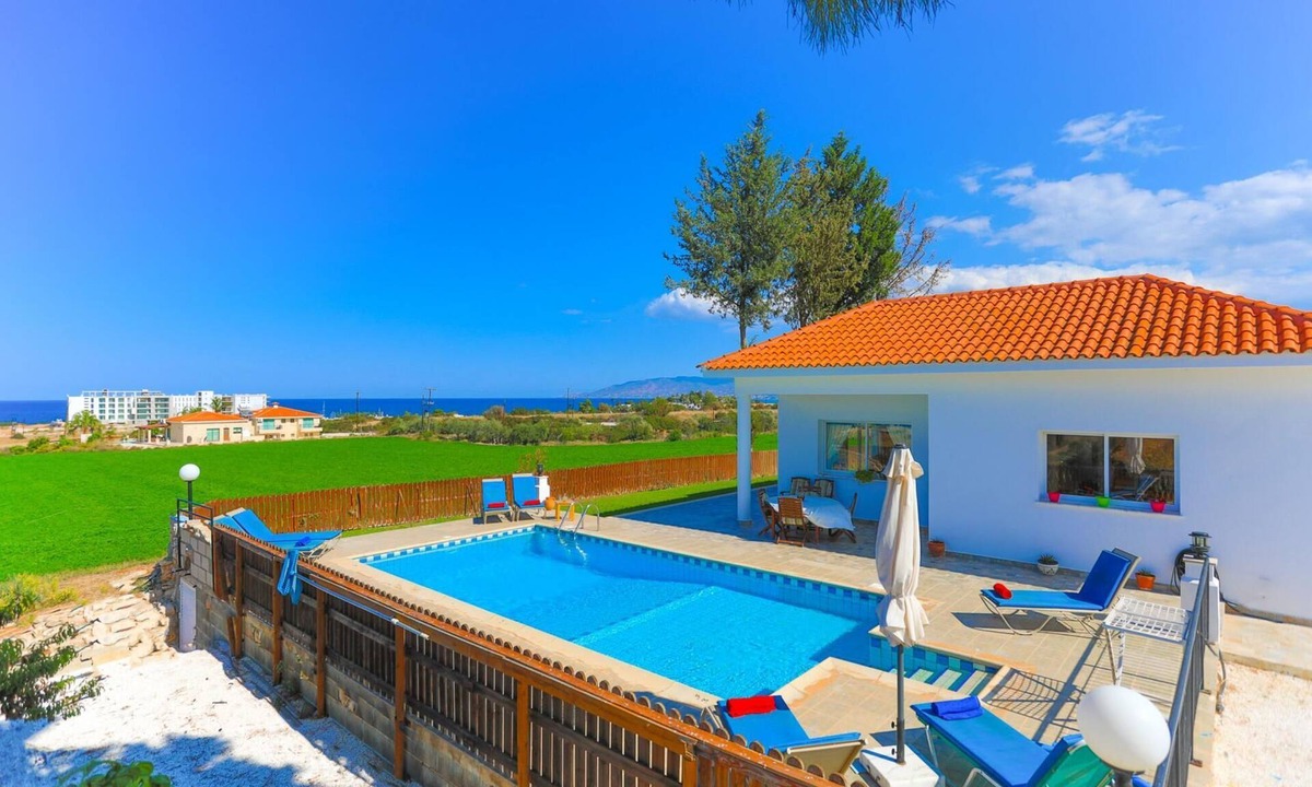 Latchi Villa | The Vines in Latchi with 3 bedrooms and 3 bathrooms