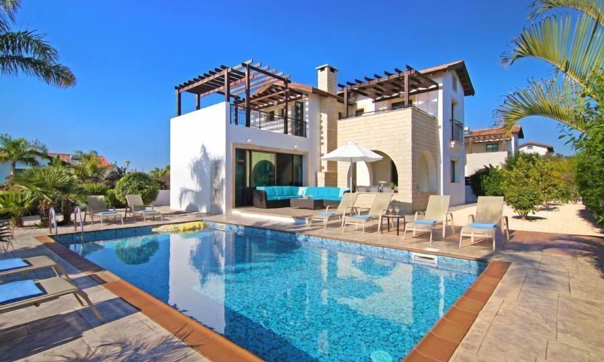 Ayia Thekla Villa | Villa Ingrid - Walking to Med Sea