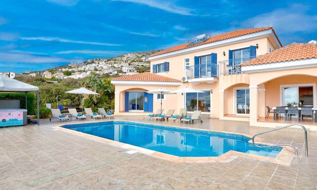 Peyia Town Villa | Villa Sanctuary - 5 Bed Villa, Private Pool, Epic Views!