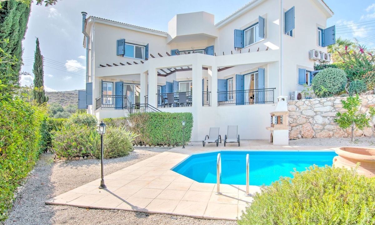 Latchi Cottage | Villa Serendipity - a villa that sleeps 6 guests in 3 bedrooms