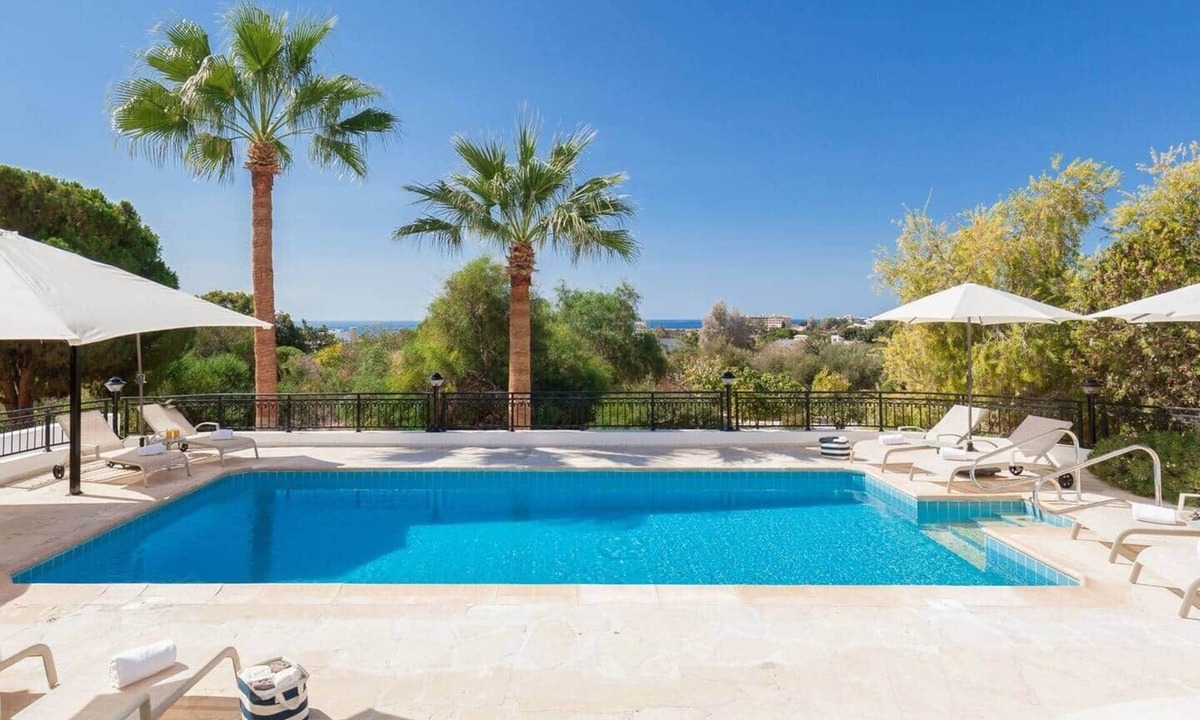 Pegeia Villa | Villa Taronga - 5 Bed Villa, Close to the Beach!