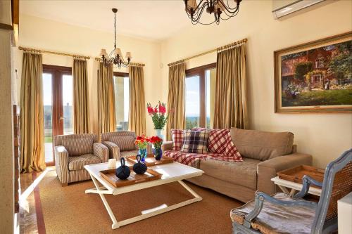 Pissouri Villa | Villa Vikla