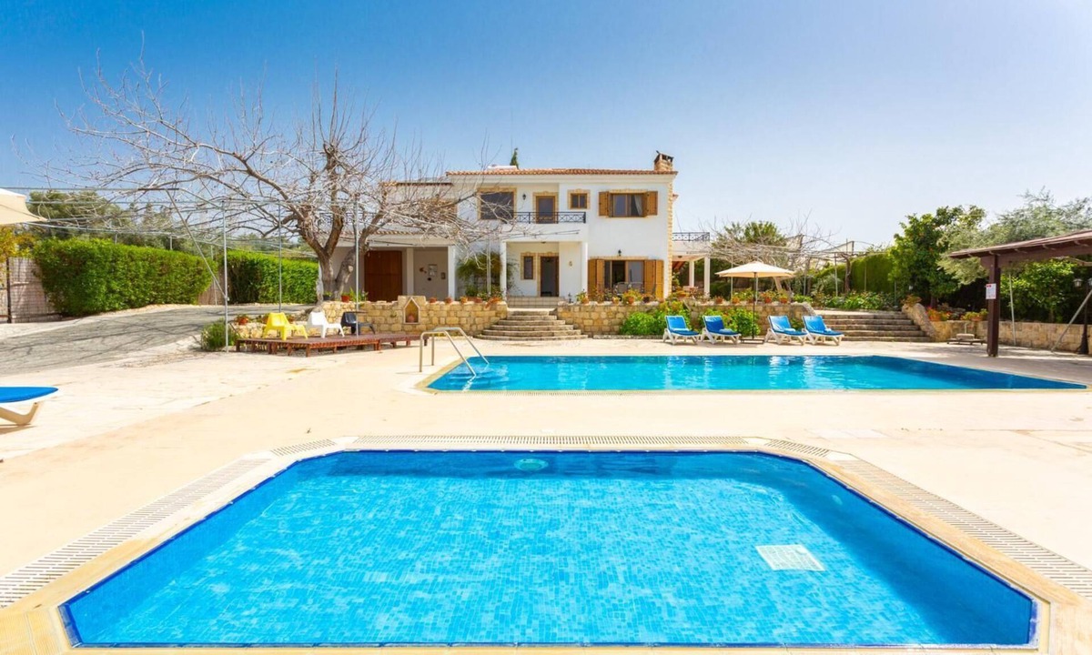 Argaka Villa | Villa Xenios Dias - Five Bedroom Villa, Sleeps 10