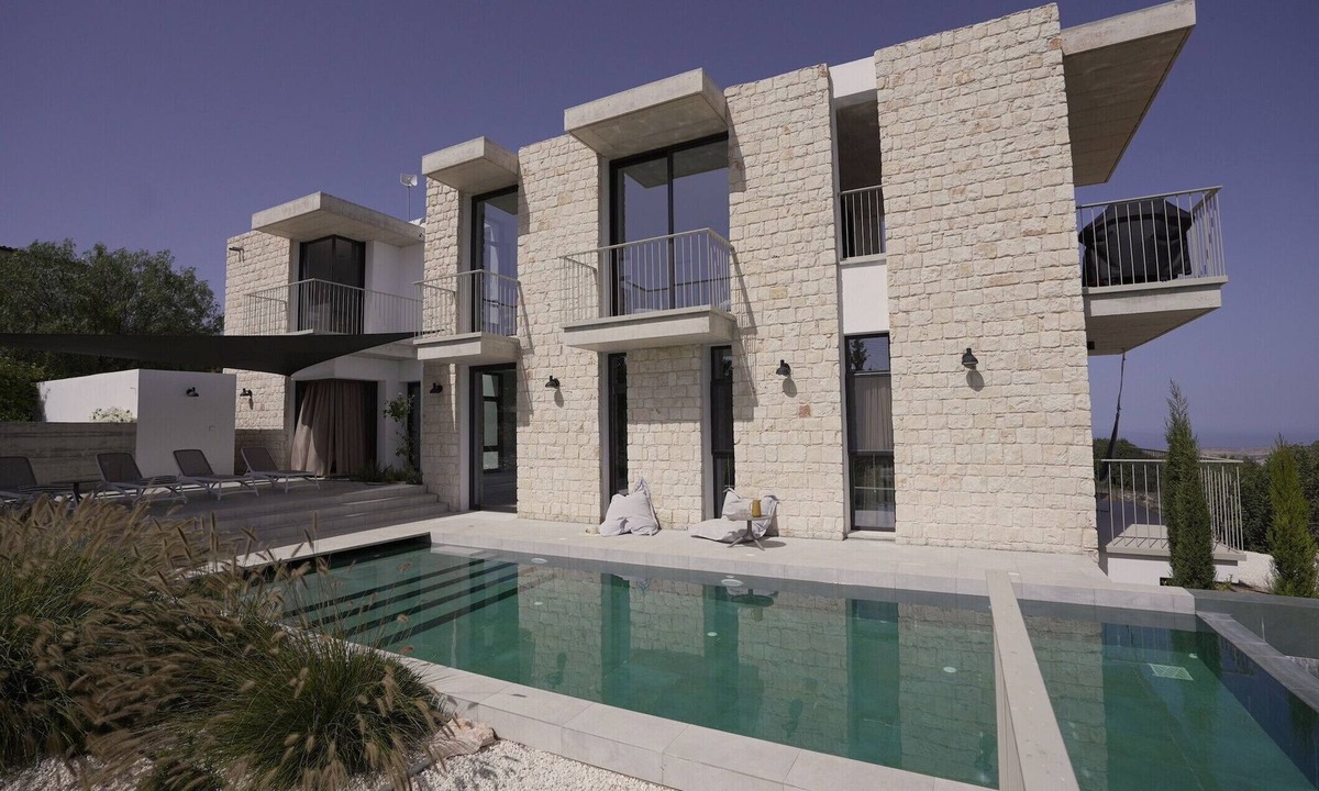 Pano Akourdalia Villa | Zalia Zyprus: Modern home with Mountain and Sea Views, Infinity Pool,