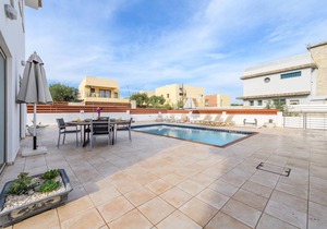 160 m² Villa ∙ 4 bedrooms ∙ 8 guests in Protaras