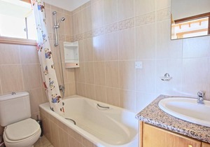 165 m² Villa ∙ 4 bedrooms ∙ 9 guests in Agia Marina Chrysochous