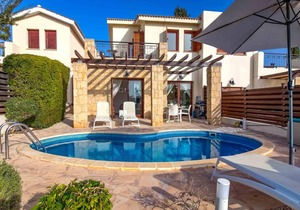 180 m² Villa ∙ 2 bedrooms ∙ 4 guests in Aphrodite Hills