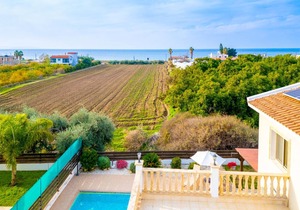 200 m² Villa ∙ 4 bedrooms ∙ 9 guests in Agia Marina Chrysochous