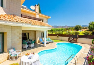 200 m² Villa ∙ 3 bedrooms ∙ 7 guests in Agia Marina Chrysochous