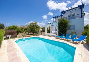 80 m² Villa ∙ 3 bedrooms ∙ 7 guests in Argaka
