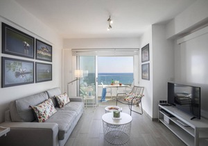 90 m² Apartment ∙ 2 bedrooms ∙ 5 guests in Larnaca