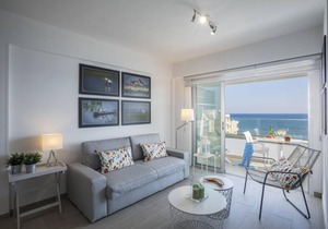 90 m² Apartment ∙ 2 bedrooms ∙ 5 guests in Larnaca