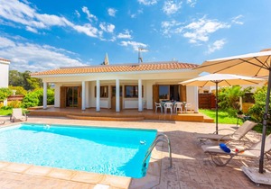 Achilles Beach Villa: Large Private Pool, Walk to Beach, Sea Views, A/C, WiFi, Car Not Required - 2050 in Poli Crysochous