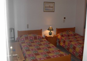 Luxury 3 bed villa with private heated and secluded pool set in large garden in Peyia
