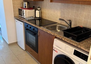 New listing - Ground floor Studio apartment with Aircon, WIFI & 3 pools in Peyia