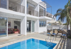 Pearl Villas in Larnaca