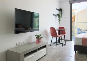 Phaedrus Living: Seaside Luxury Flat Athina 115 in Paphos