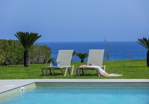 Protaras Beachfront Villa Pietra in Protaras