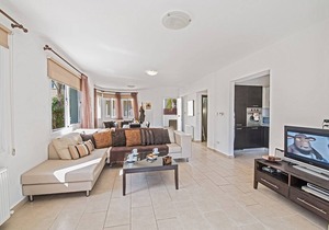 Protaras Holiday Villa CL19 - a villa that sleeps 7 guests in 3 bedrooms in Protaras