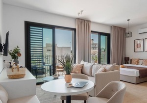 Sanders Armonta - Cute Studio w/ Balcony in Limassol