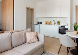 Sanders Armonta - Nice Studio w/ Shared Rooftop in Limassol